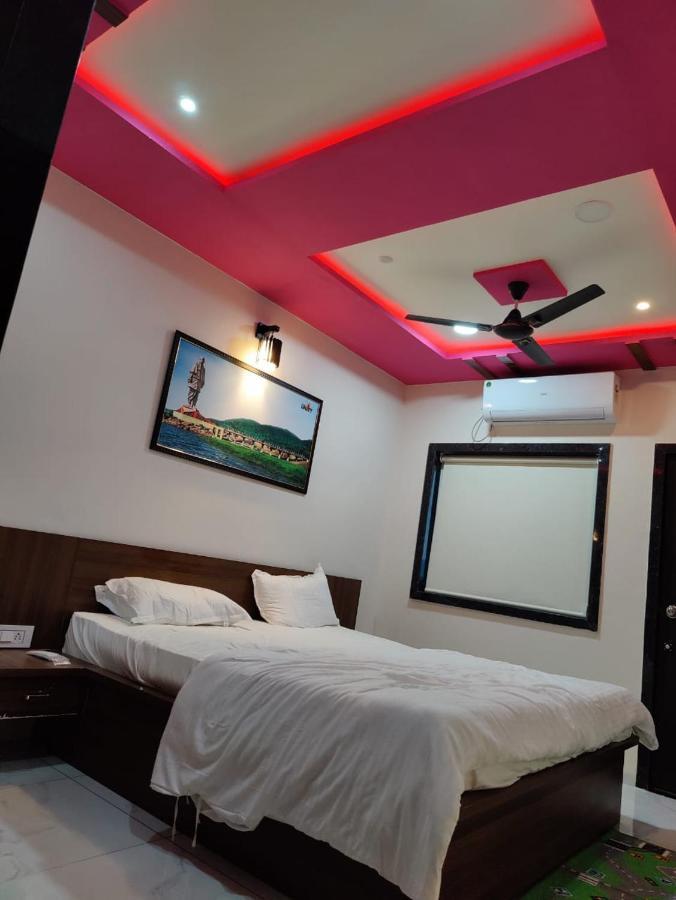 Hotel Sardar Rooms Garudeshwar Zewnętrze zdjęcie