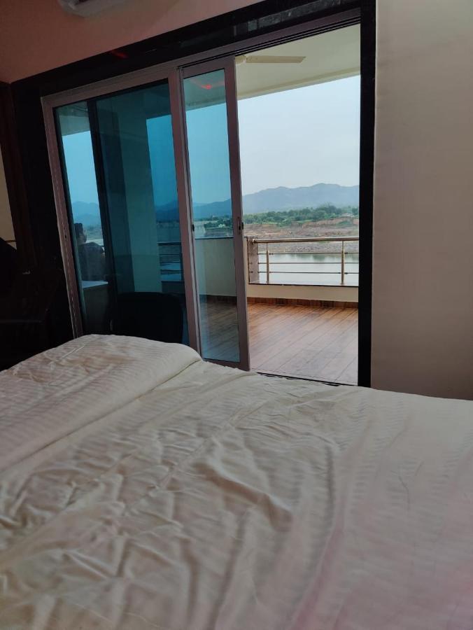 Hotel Sardar Rooms Garudeshwar Zewnętrze zdjęcie