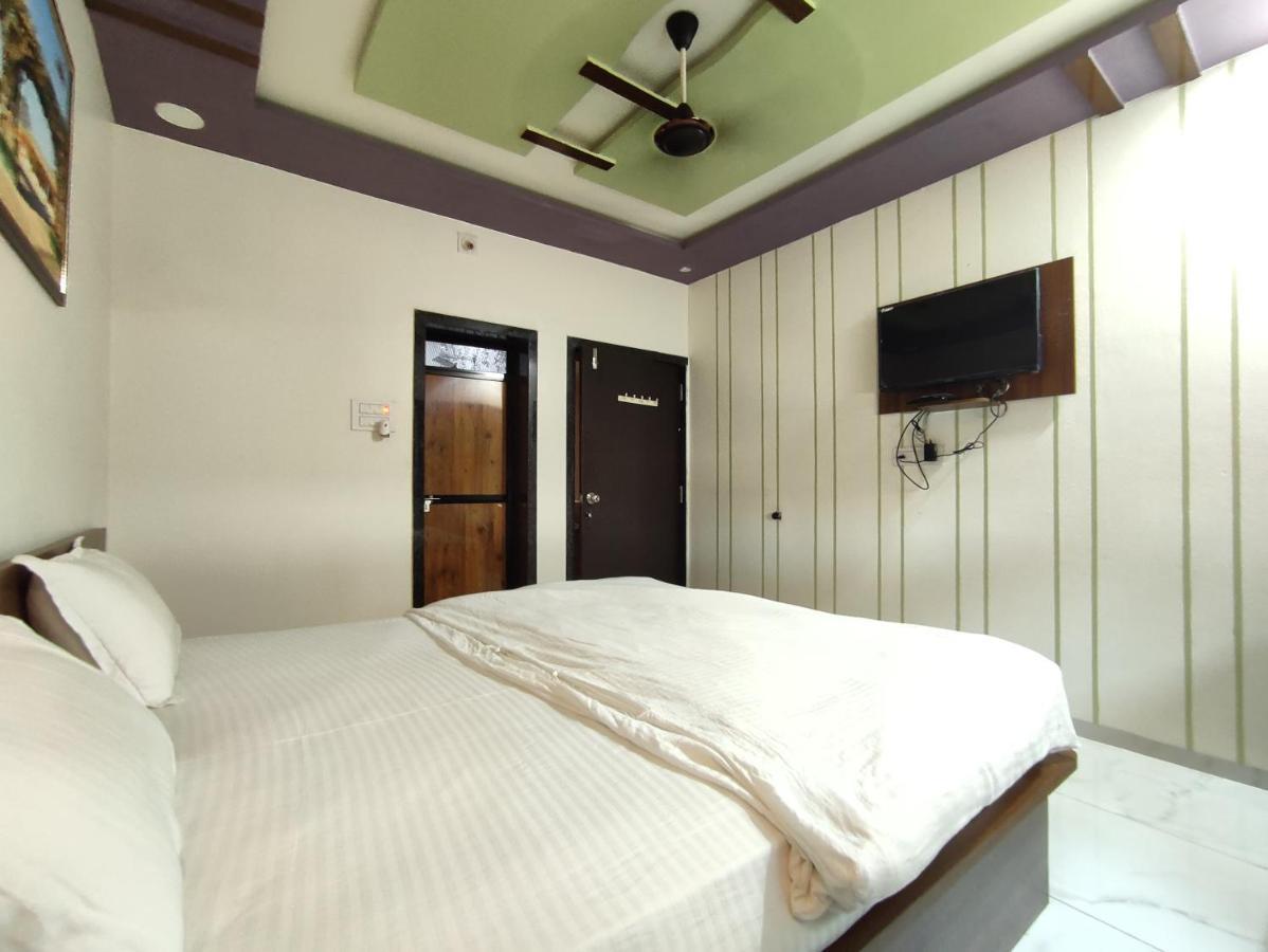 Hotel Sardar Rooms Garudeshwar Zewnętrze zdjęcie