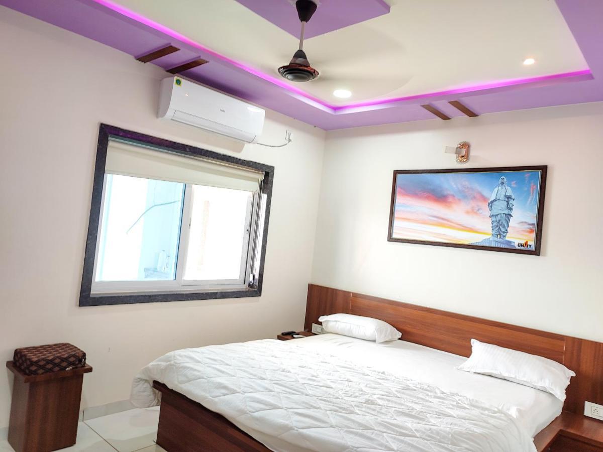 Hotel Sardar Rooms Garudeshwar Zewnętrze zdjęcie